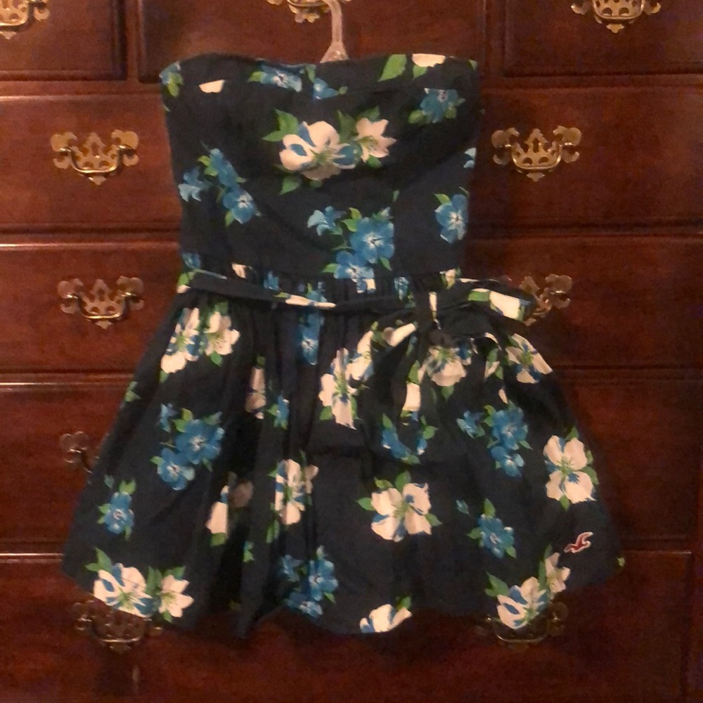 Hollister Floral Strapless Dress